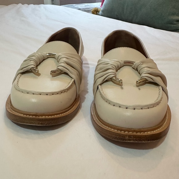 Chloé C Flat Loeafers - Picture 5 of 10